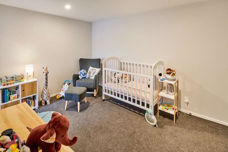 6 Pakura Place Wainuiomata_16