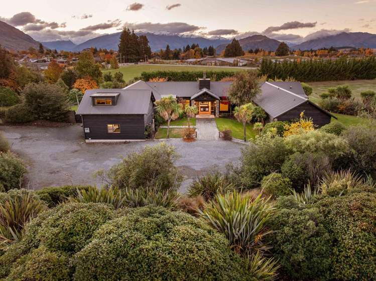 3 Heritage Park Lane Wanaka_6
