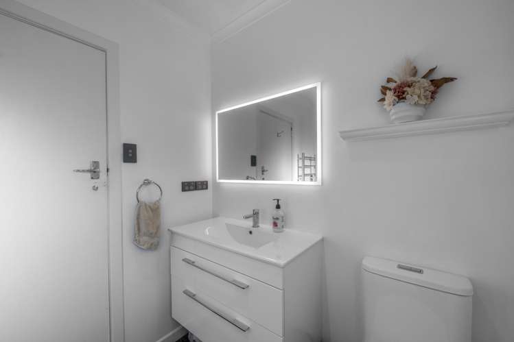 271 Yarrow Street Richmond_14