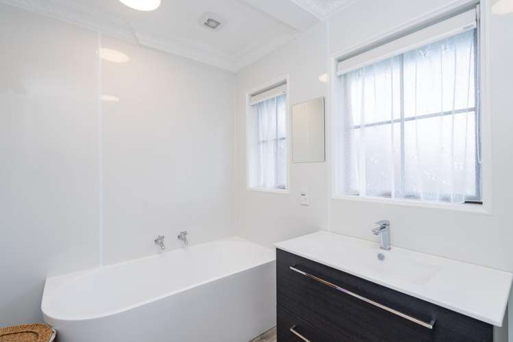 5 Mcleod Court Rosedale_13