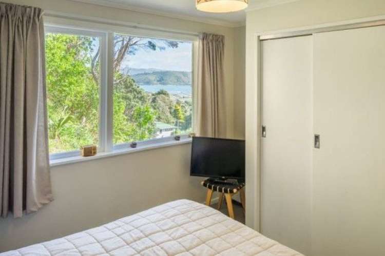 26 Kiriwai Road Paremata_9