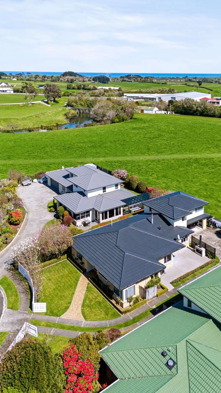 6 Edna Wills Place Hawera_30