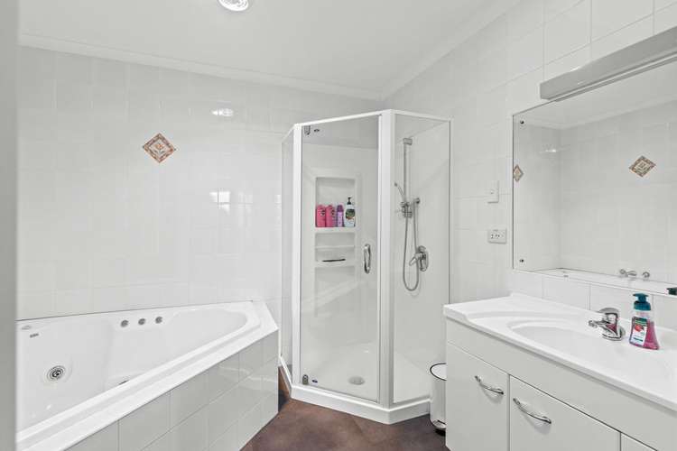 99 Surrey Road Springvale_13