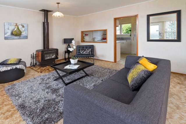 3/77 Royal View Road Te Atatu South_1