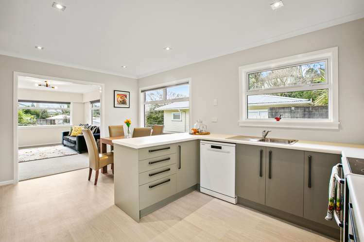 36b Beaumont Crescent Frankleigh Park_5