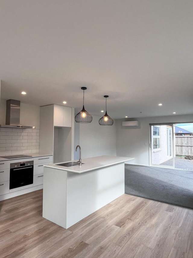 22 Accadia Drive 11103_1