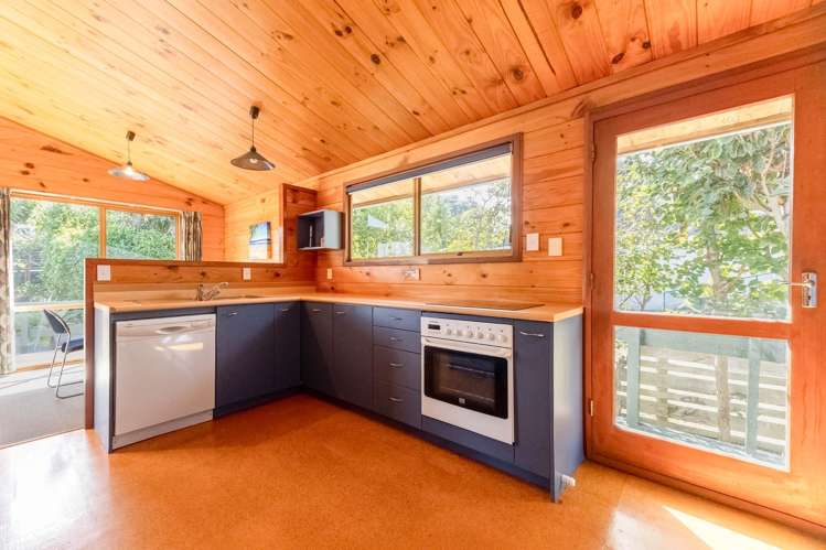 6 Tahi Road Paraparaumu Beach_6