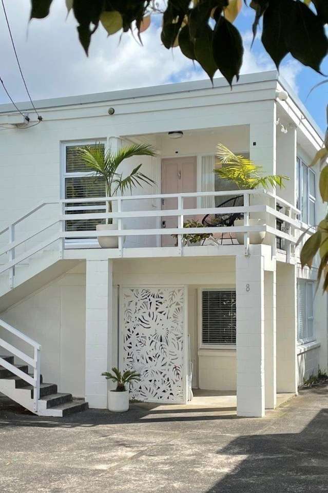 2/8 Eldon Road Mount Eden_3