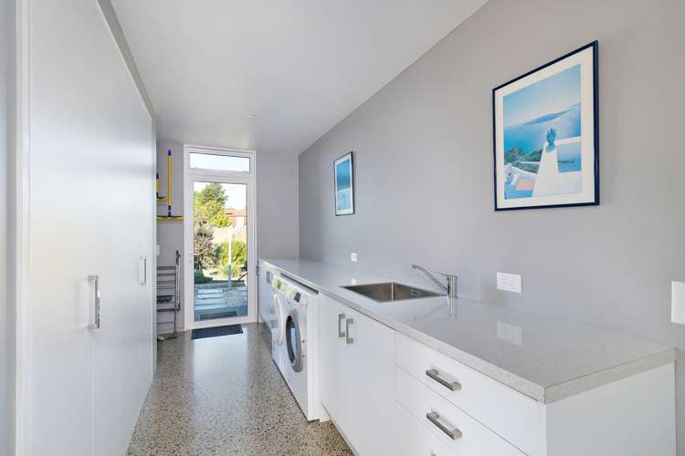 9 Eban Road Redwood Valley_17