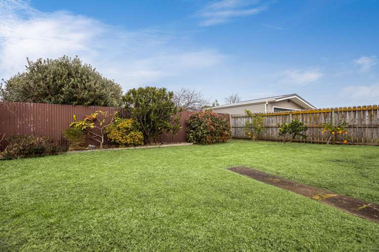 24 Muir Avenue Mangere Bridge_16