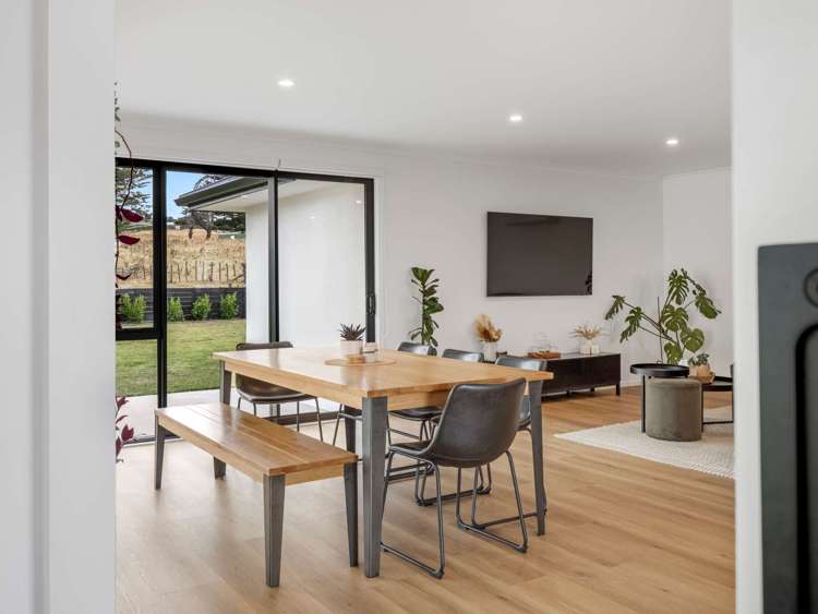 44 Tirimoana Place Otamatea_12