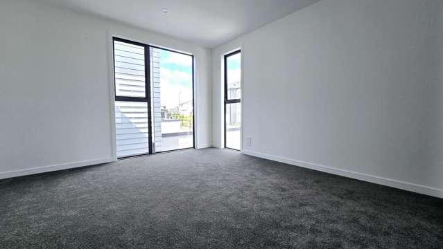 7/36 Henry Tayler Rise Wainui_4