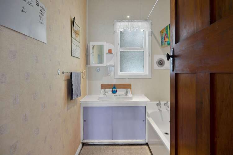 4 Kerry Lane Hawera_19