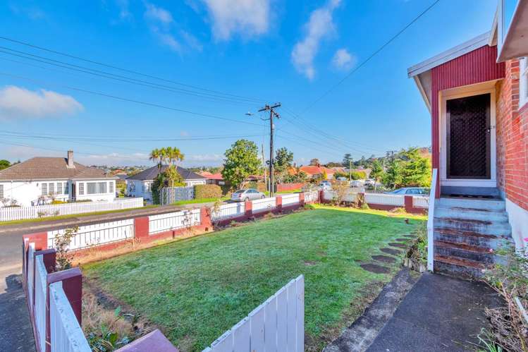 1 Triton Avenue Mount Albert_21