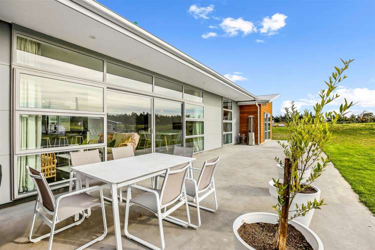 88 Bruces Road Sefton_18