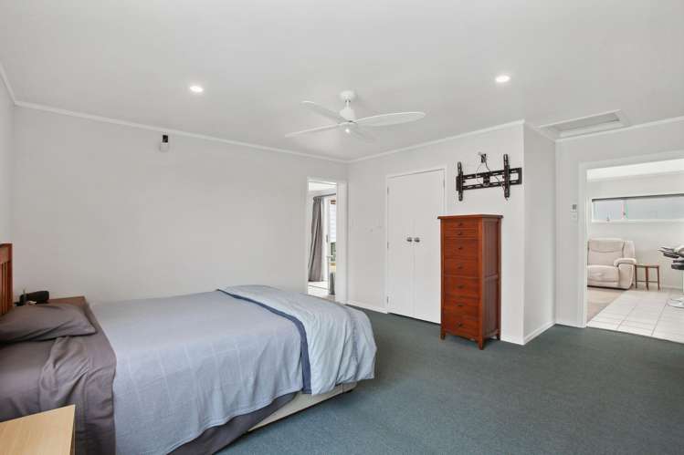 9 Newham Place Henderson_32
