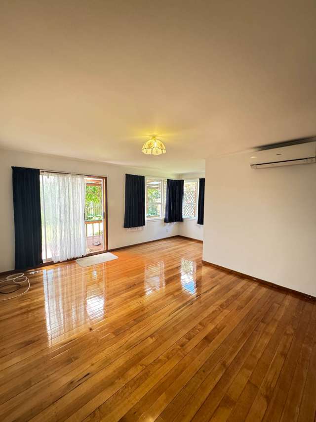 3-Bedroom Home in Prime Penrose Location