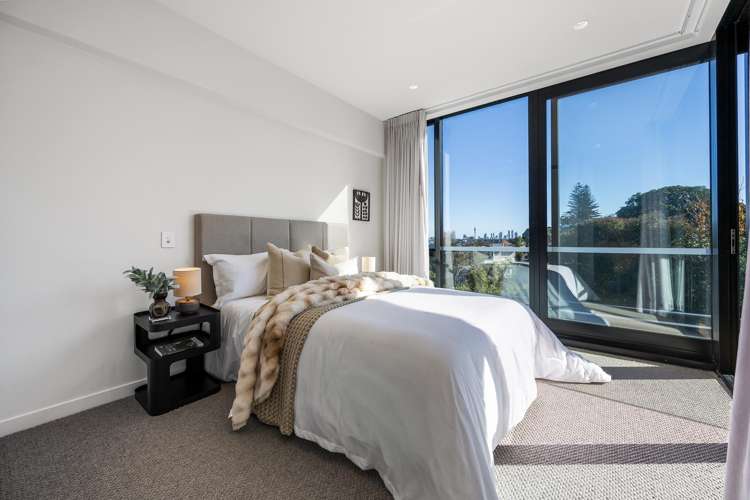 305/27 Grace Street_4