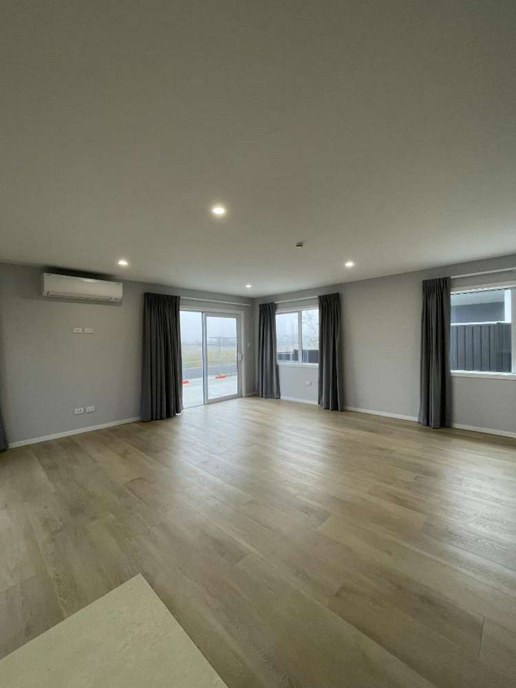 55 Whakaruru Crescent 10480_1