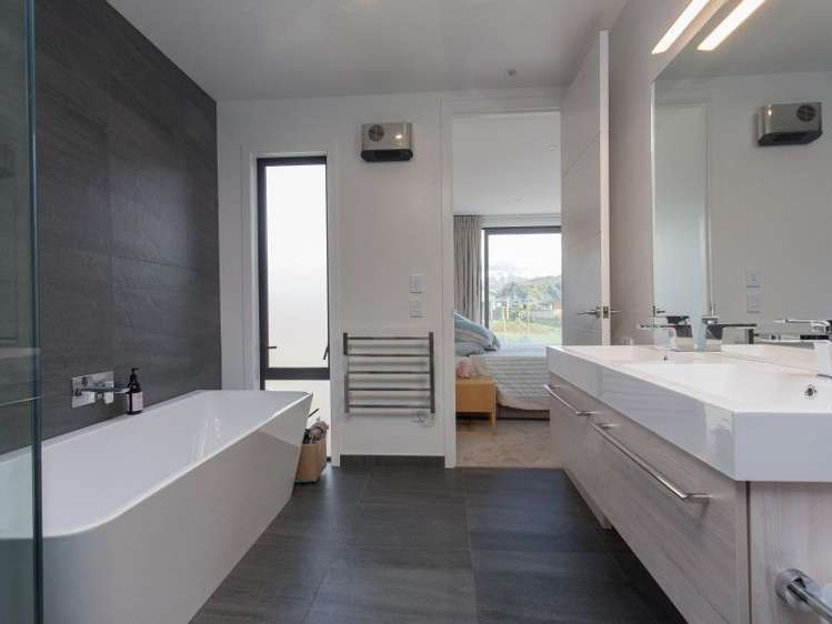 86 Infinity Drive Wanaka_9