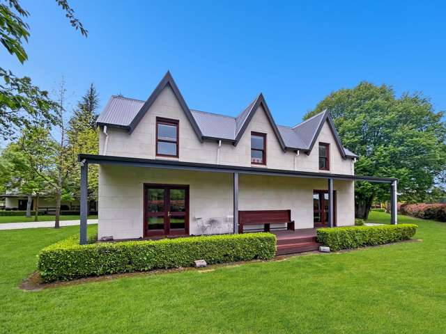 METHVEN, TWO BEDROOM, TWO BATHROOM, FULLY FURNISHED, HEATPUMP