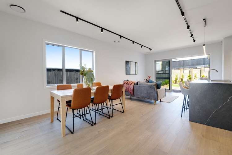 381 Te Taruna Drive Milldale_1