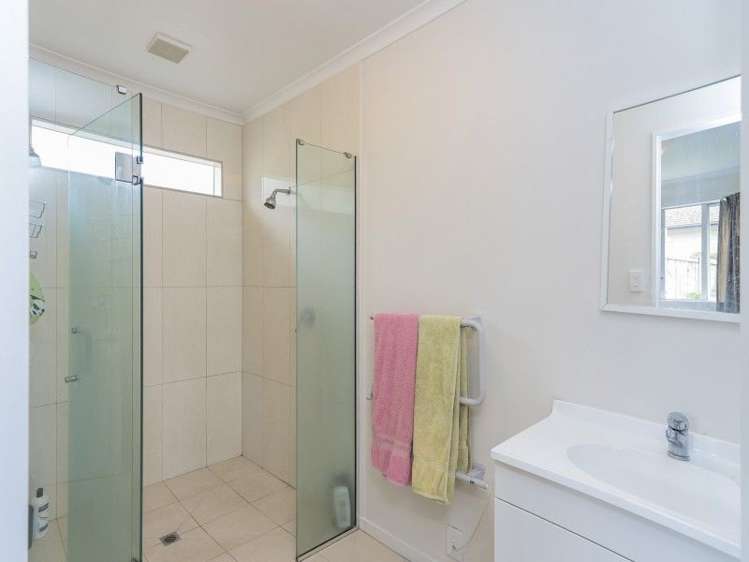 6 Essex Terrace Stoke_10