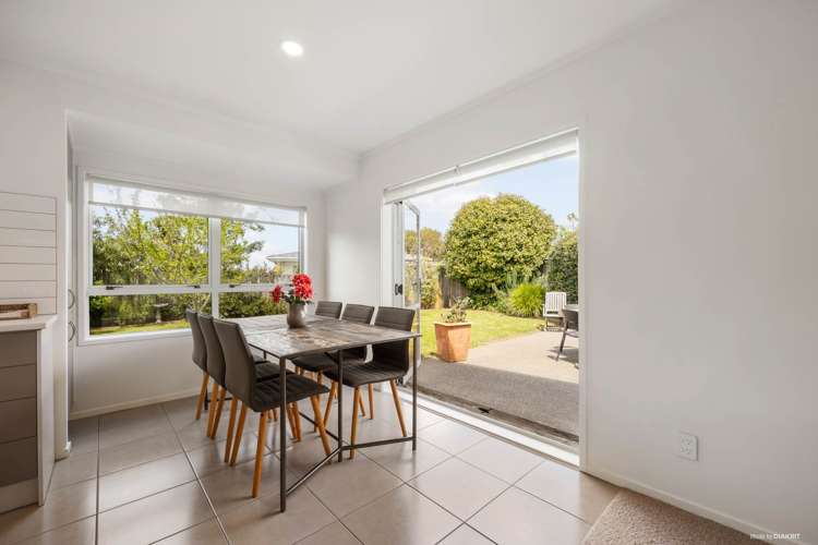 10 Trust Place Sunnyhills_8