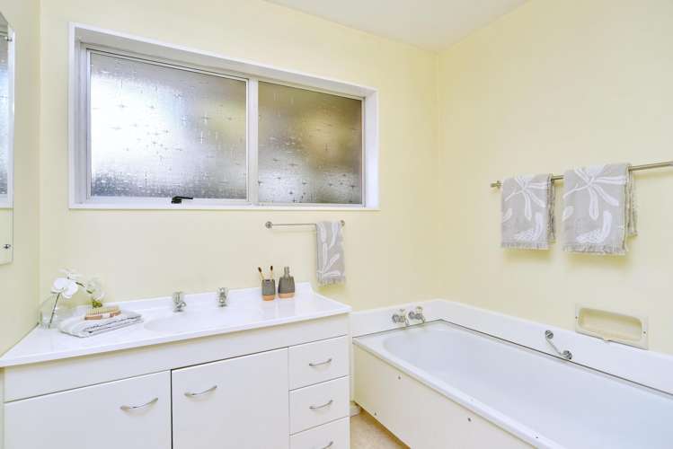 36 Highland Place Avonhead_14