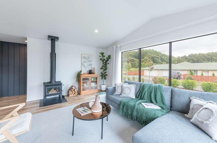 24 Genia Drive Wakefield_7