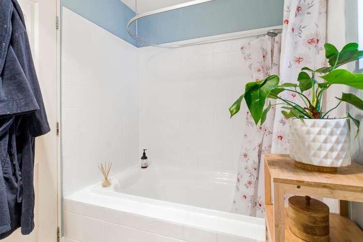 23 Kaka Road St Leonards_12