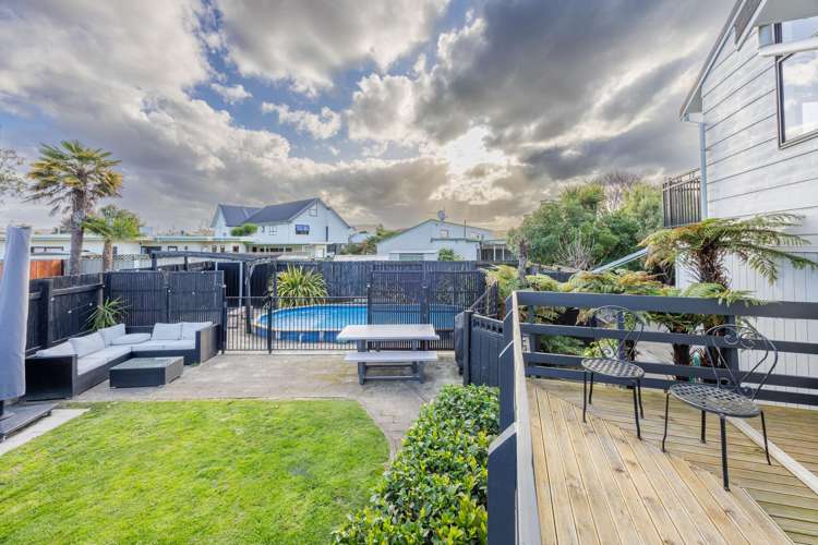 19 Leeds Place Tamatea_20