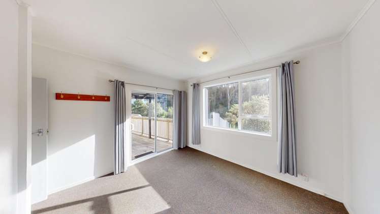 18 Mount View Road Bastia Hill_18