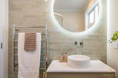 70B Heretaunga Square_3