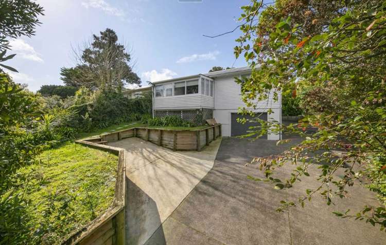 201 Edmonton Road Te Atatu South_3