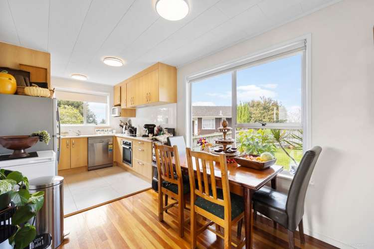 11 Karo Place Glendene_5