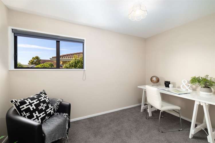 20 Sawtell Place Northcote_12