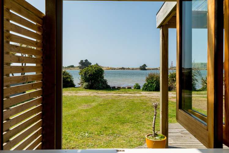 1372 Coast Road Karitane_15