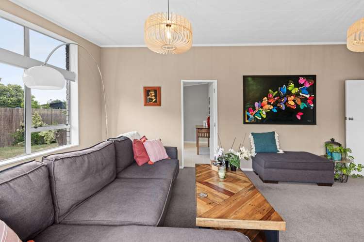 19 Atherfold Crescent Greenmeadows_7