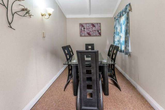 95 Beach Road Mellons Bay_4