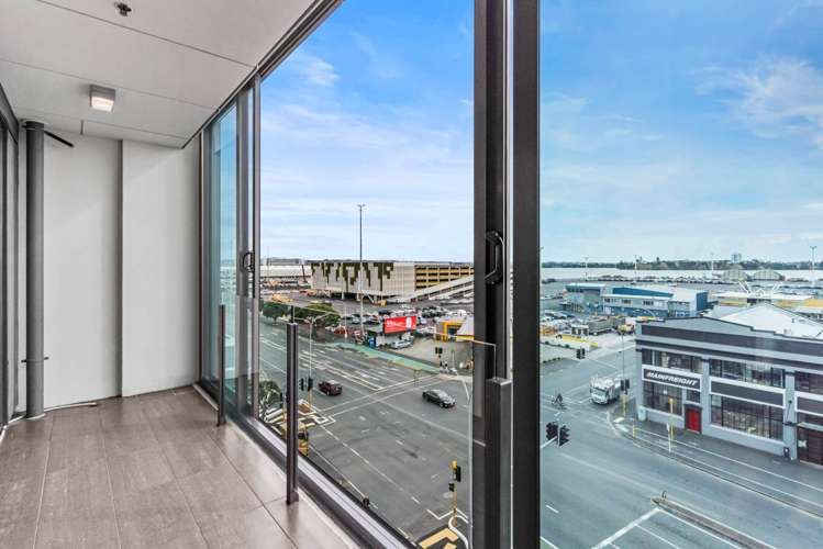 505/2 Dockside Lane Auckland Central_8