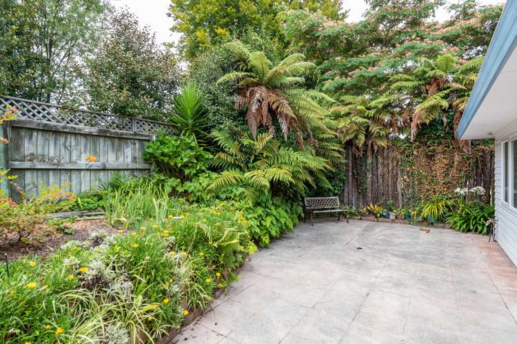 2/72 Mere Road Taupo_17