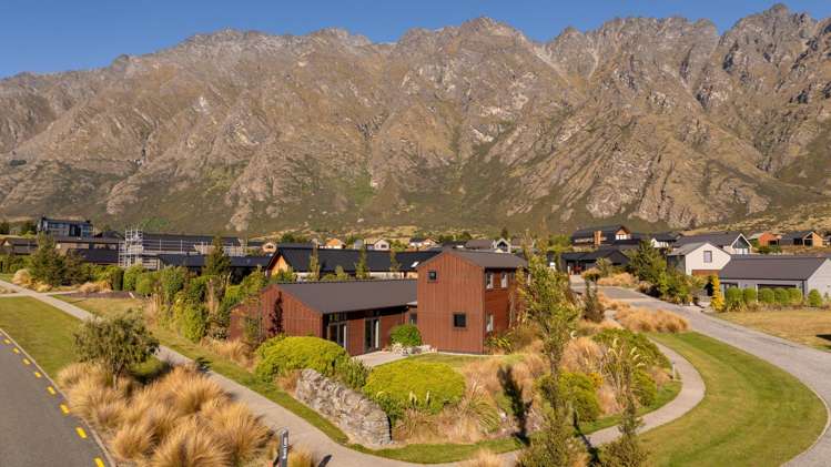 1 Brett Lane Jacks Point_20