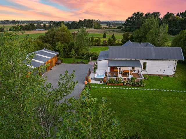 Lovingly renovated villa with modern comforts