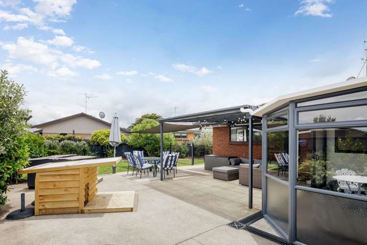 6 Limousin Place Grandview Heights_11