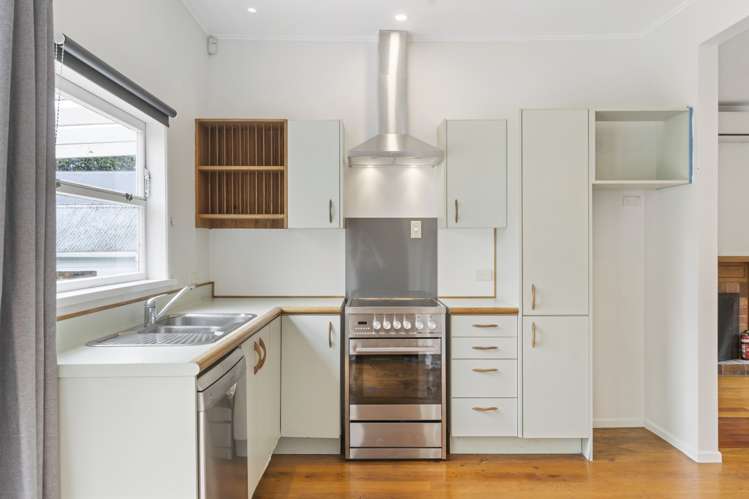 42 Smale Street Point Chevalier_7