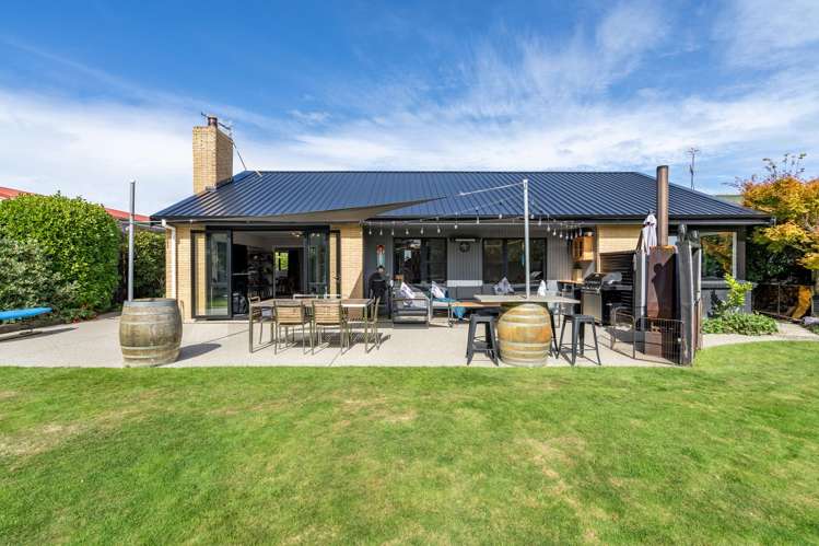34 Cruickshank Crescent Rosedale_1