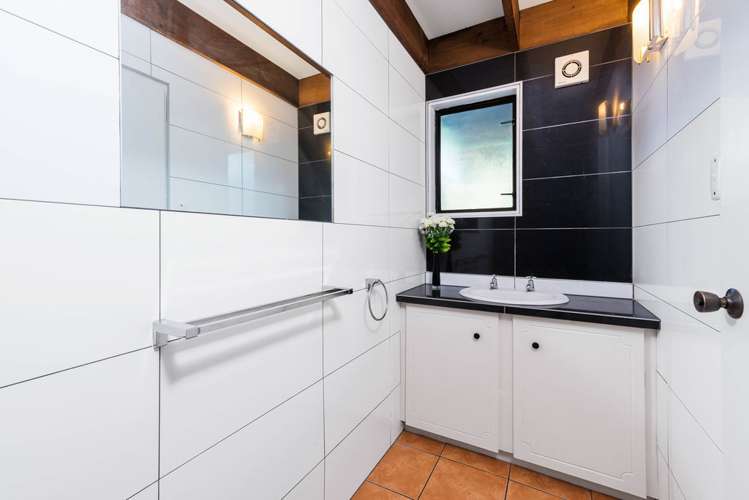 5a Watts Road Fernhill/Sunshine Bay_12