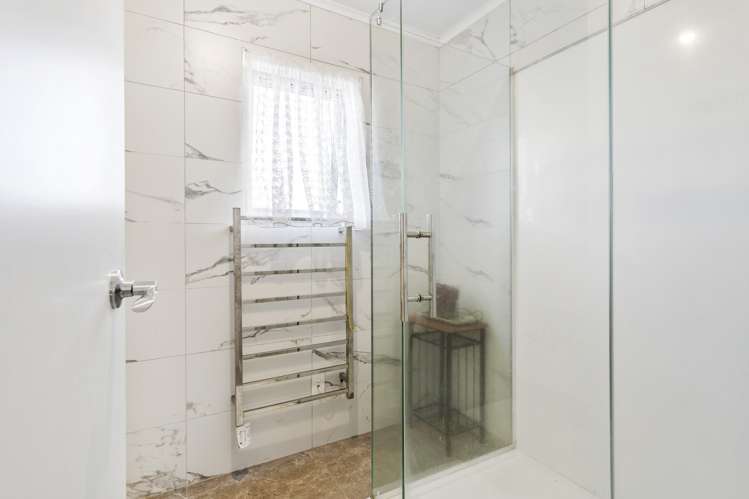 49 Ashgrove Road Mangere_7