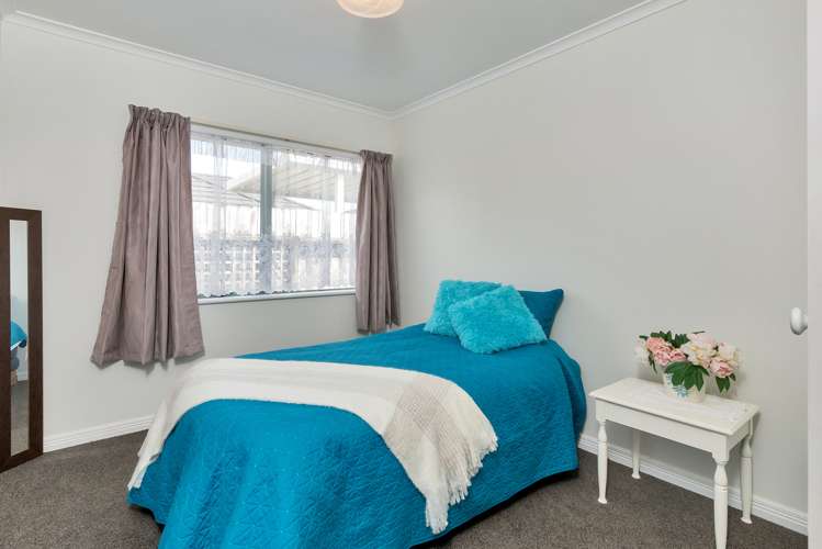 8a Aotea Road Glen Eden_12